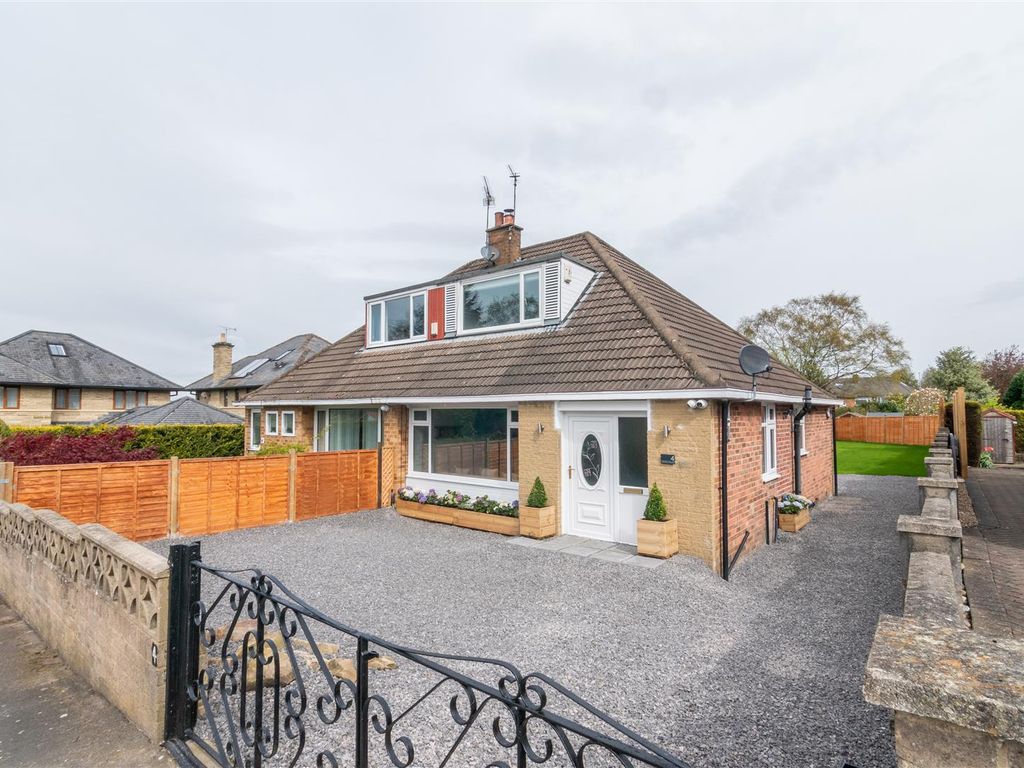 3 bed semidetached bungalow for sale in Wrenbury Crescent, Cookridge