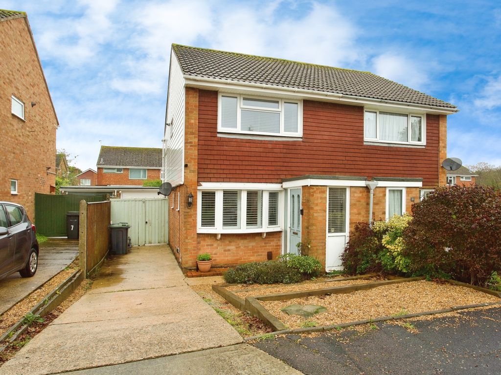 2 bed semidetached house for sale in Wilberforce Road, Alverstoke