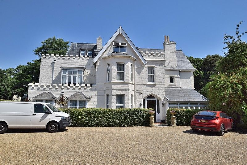 1 bed flat to rent in Dean Park Road, Bournemouth, Dorset. BH1 Zoopla