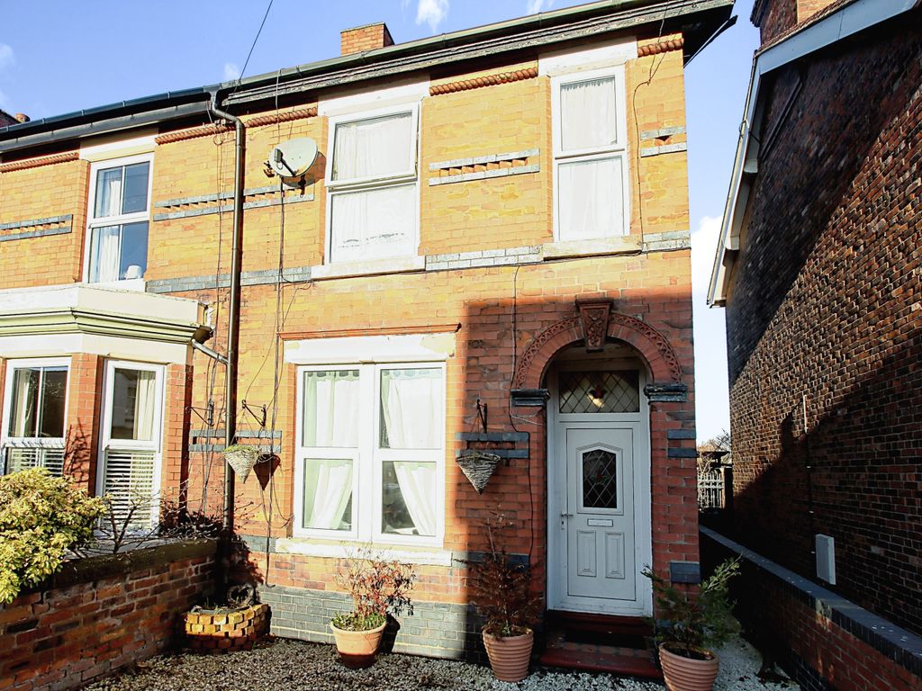 3 bed semidetached house for sale in Marsh Green Road, Sandbach CW11