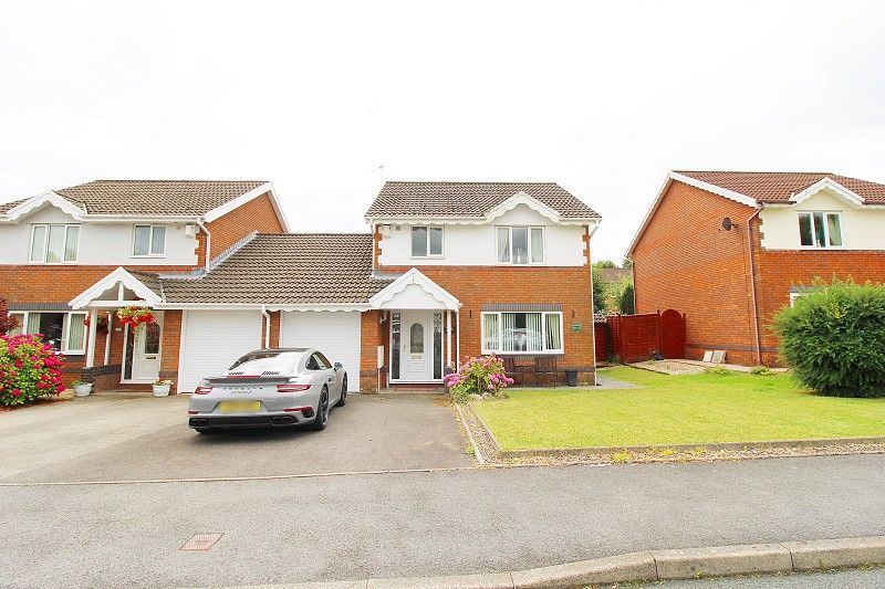 3 bed linkdetached house for sale in Gelliseren Close, Thomastown