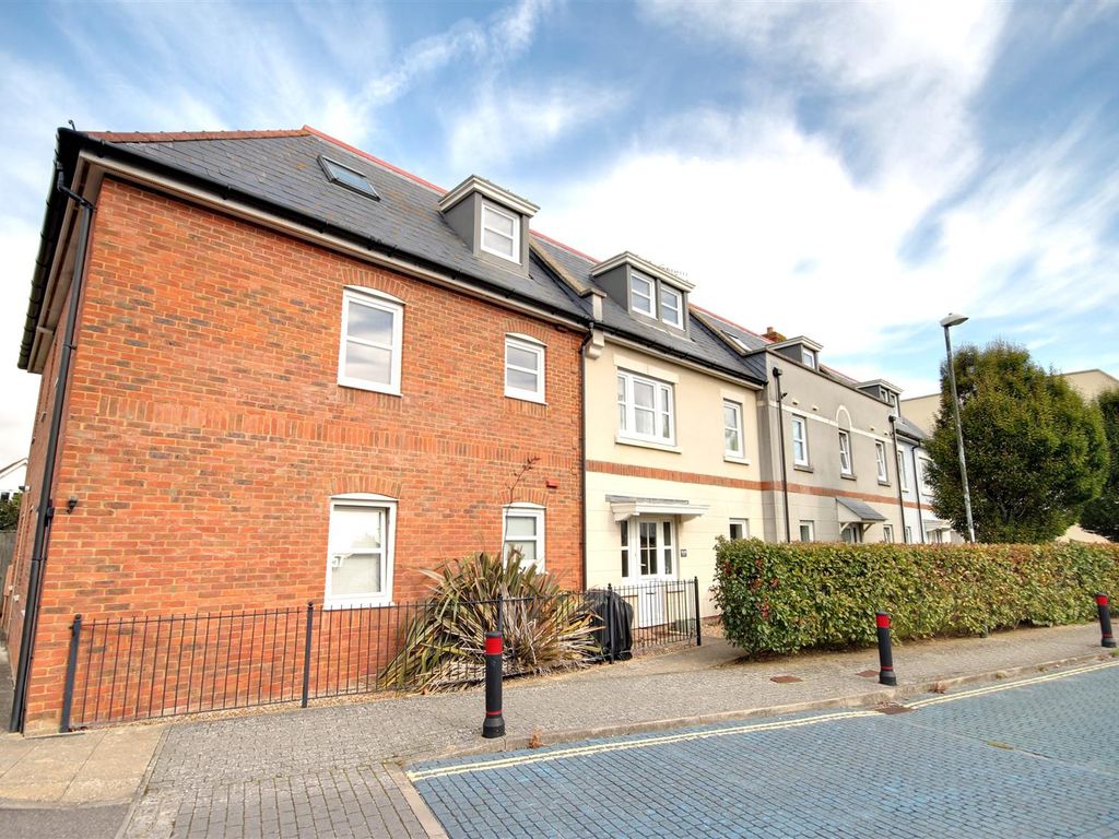 2 bed flat for sale in Kings Quarter, Orme Road, Worthing BN11, £