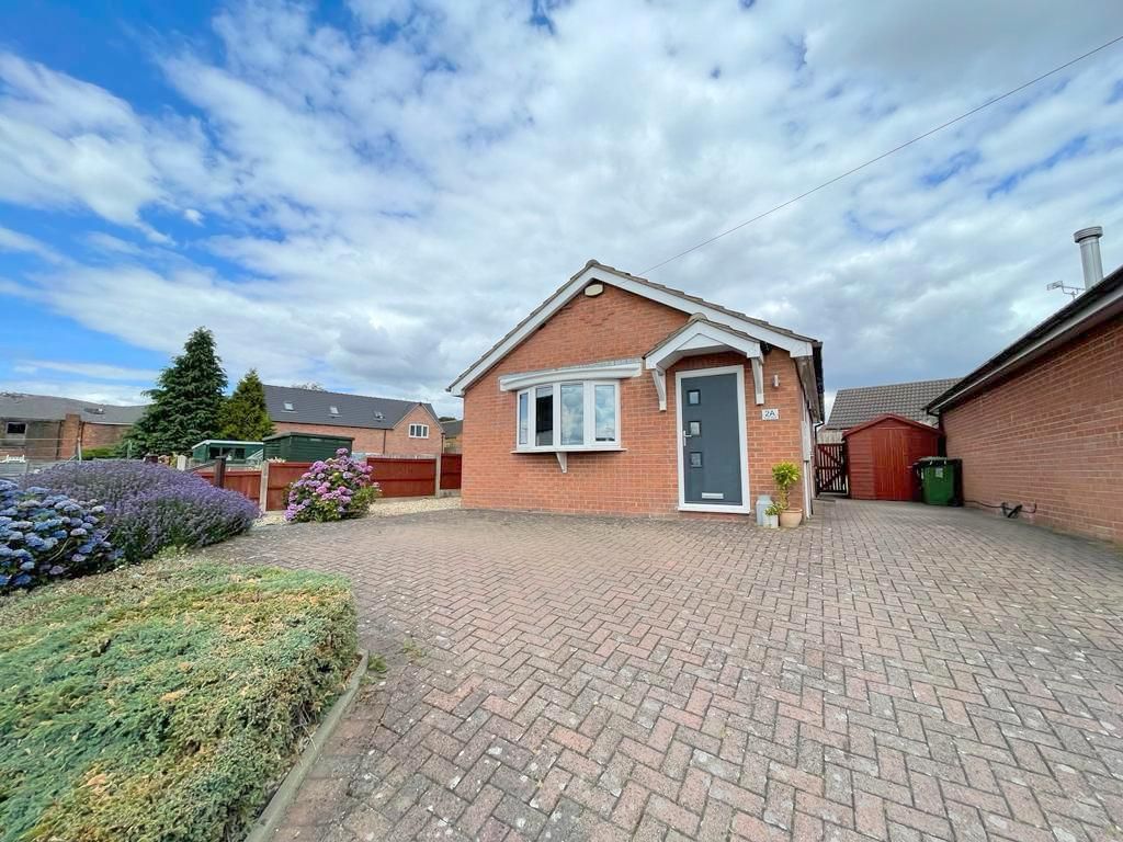 2 bed detached bungalow for sale in South Street, Swanwick, Alfreton