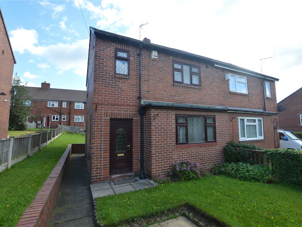 2 bed semidetached house for sale in Manor Crescent, Rothwell, Leeds