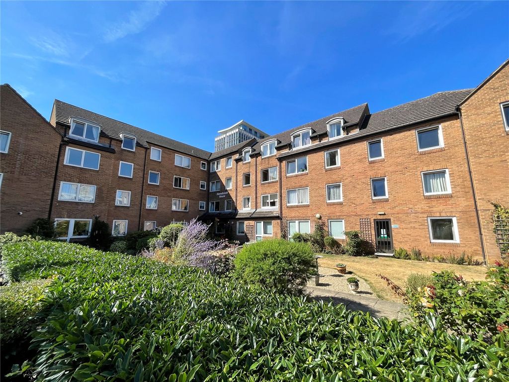 1 bed flat for sale in Cardington Road, Bedford MK42 Zoopla