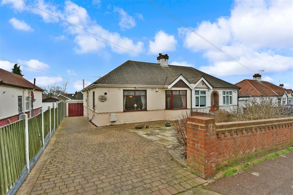 2 bed semidetached bungalow for sale in Broom Hill Road, Strood