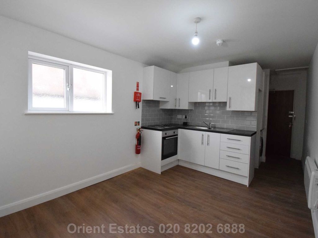 Studio to rent in Wilberforce Road, West Hendon NW9 Zoopla
