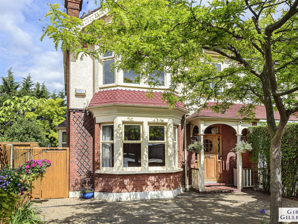 6 bed semidetached house for sale in Radnor Road, Harrow, Middlesex