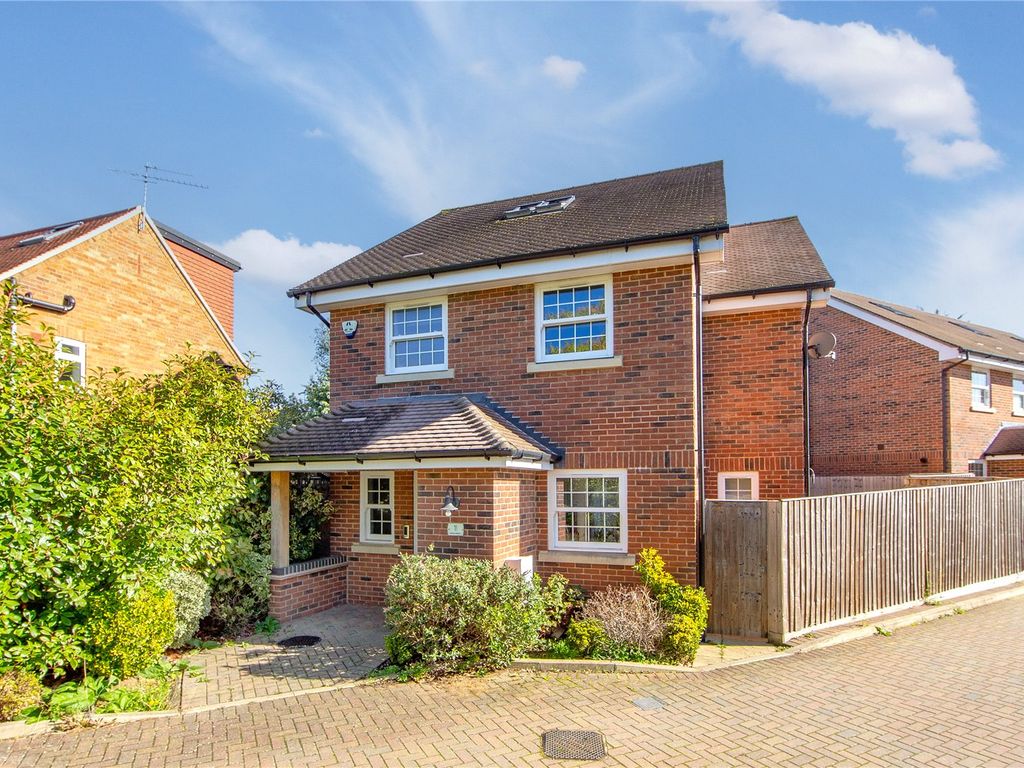 4 bed detached house for sale in Battlers Mews, Battlers Green Drive