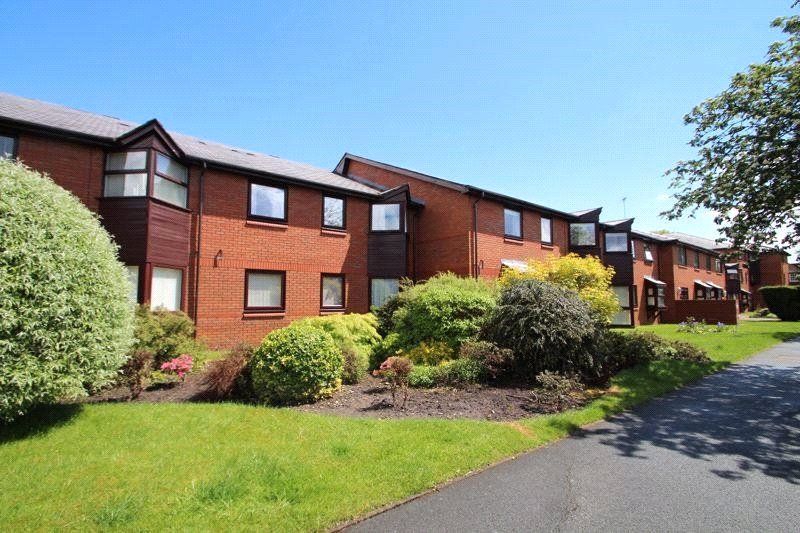 1 bed flat for sale in Central Drive, Romiley, Stockport, Greater Manchester SK6, £135,000 Zoopla