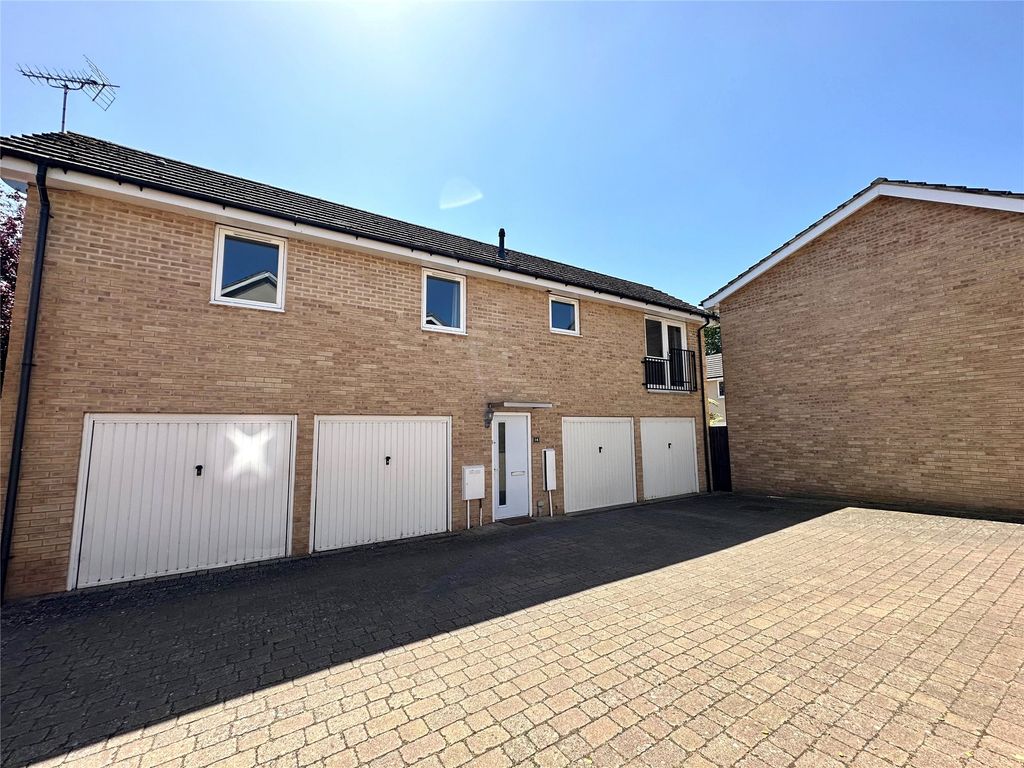 2 bed for sale in Vulcan Drive, The Parks, Bracknell