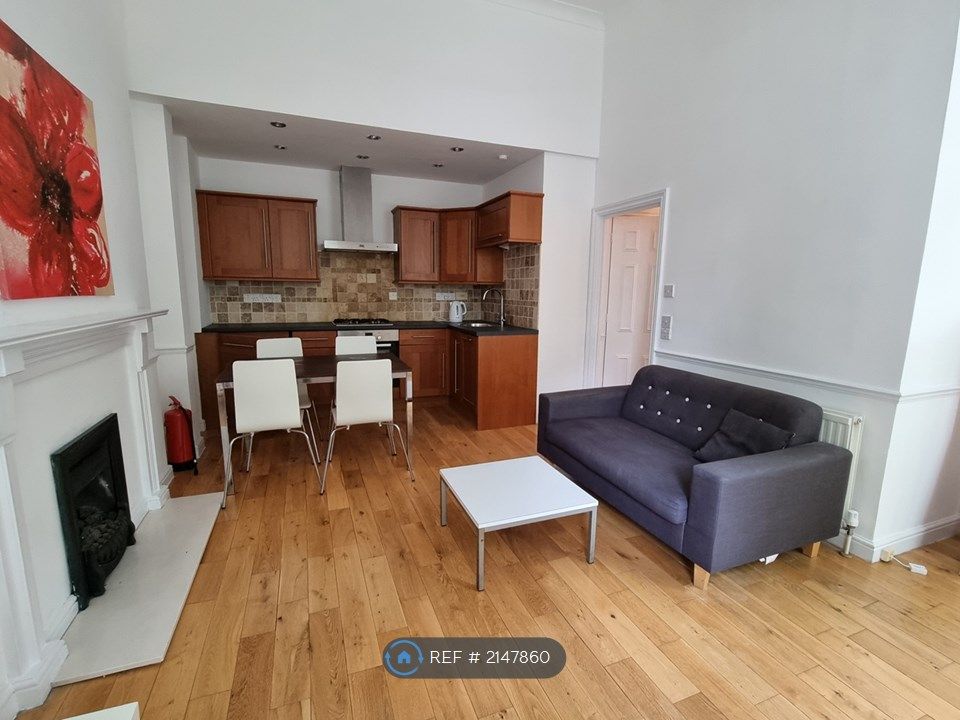 1 bed flat to rent in Kennington Park Road, London SE11, £1,850 pcm