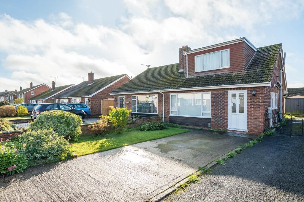 3 bed bungalow for sale in Didcot, Oxfordshire OX11, £325,000 Zoopla