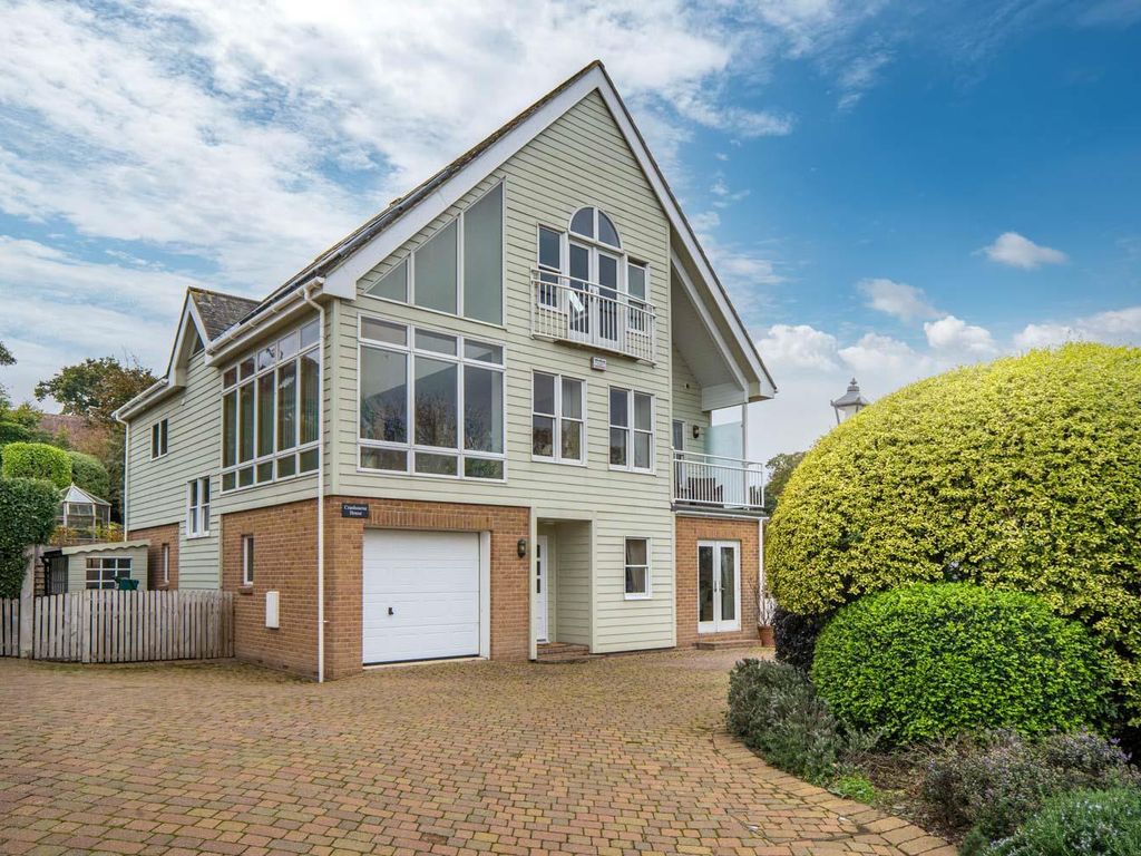 5 bed detached house for sale in Egypt Hill, Cowes, Isle Of Wight PO31