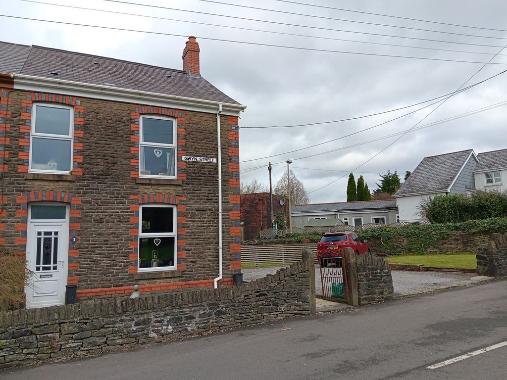 3 bed semidetached house for sale in Gwyn Street, Pontardawe, Swansea