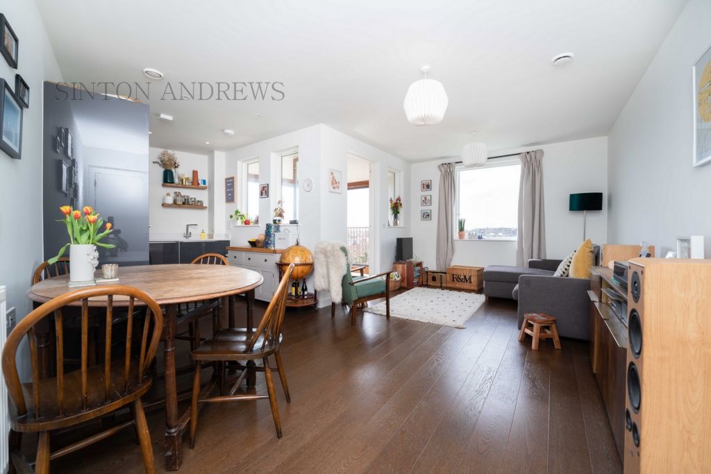 Relph Court Kenneth Way Ealing W5