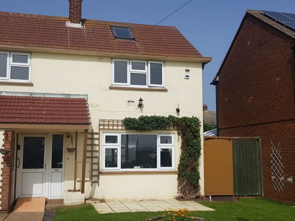 4 bed end terrace house for sale in Samphire Close, North Cotes