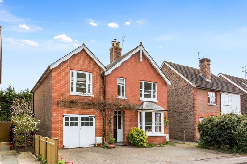 4 bed detached house for sale in Church Road, Horley, Surrey RH6 Zoopla