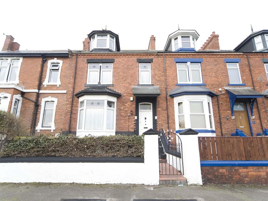 6 bed terraced house for sale in Henry Smith Terrace, The Headland