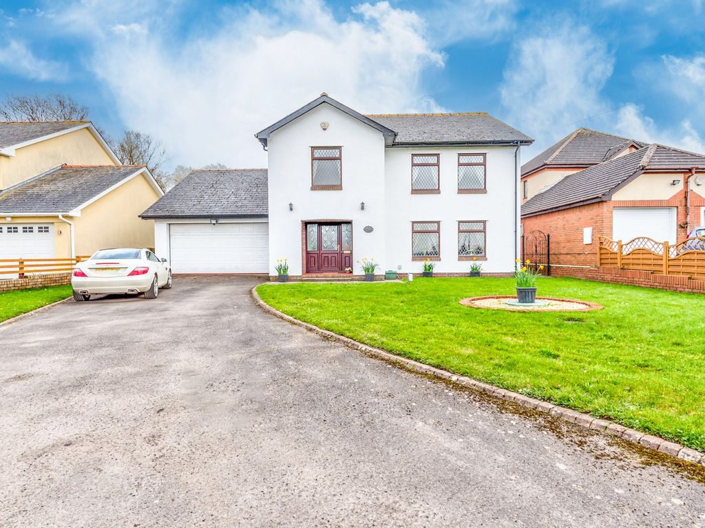 4 bed detached house for sale in St. Peters Crescent, Peterstone