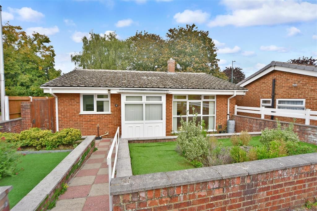 3 bed detached bungalow for sale in Whitegate Court, Parkwood