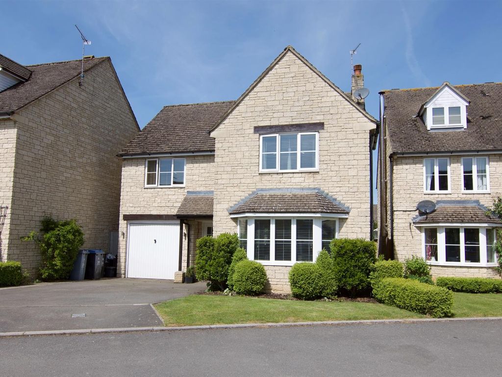 4 bed detached house for sale in Elm Grove, MiltonUnderWychwood