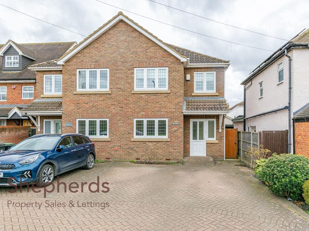 4 bed semidetached house for sale in Dobbs Weir Road, Hoddesdon EN11 Zoopla