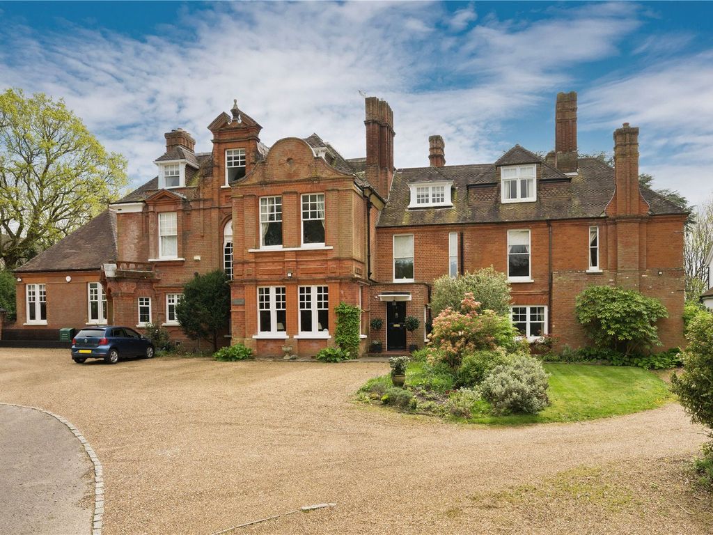 5 bed detached house for sale in Perry Hill, Worplesdon, Guildford