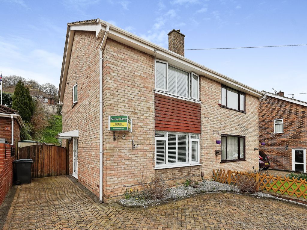 2 bed semidetached house for sale in Templeside, Temple Ewell, Dover