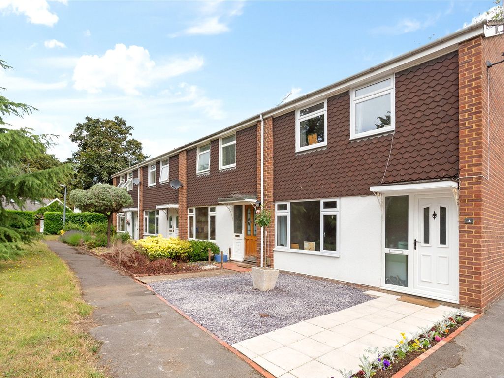 3 bed end terrace house for sale in Ray Mead Court, Boulters Lane