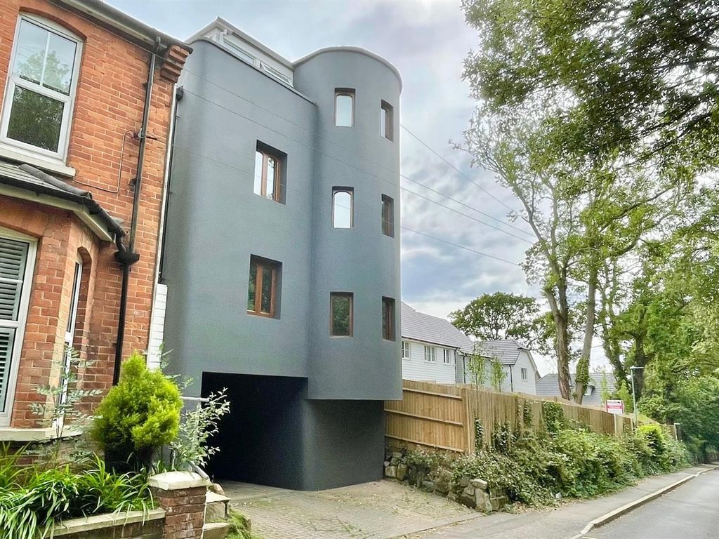 2 bed detached house for sale in Gillsmans Hill, St. LeonardsOnSea