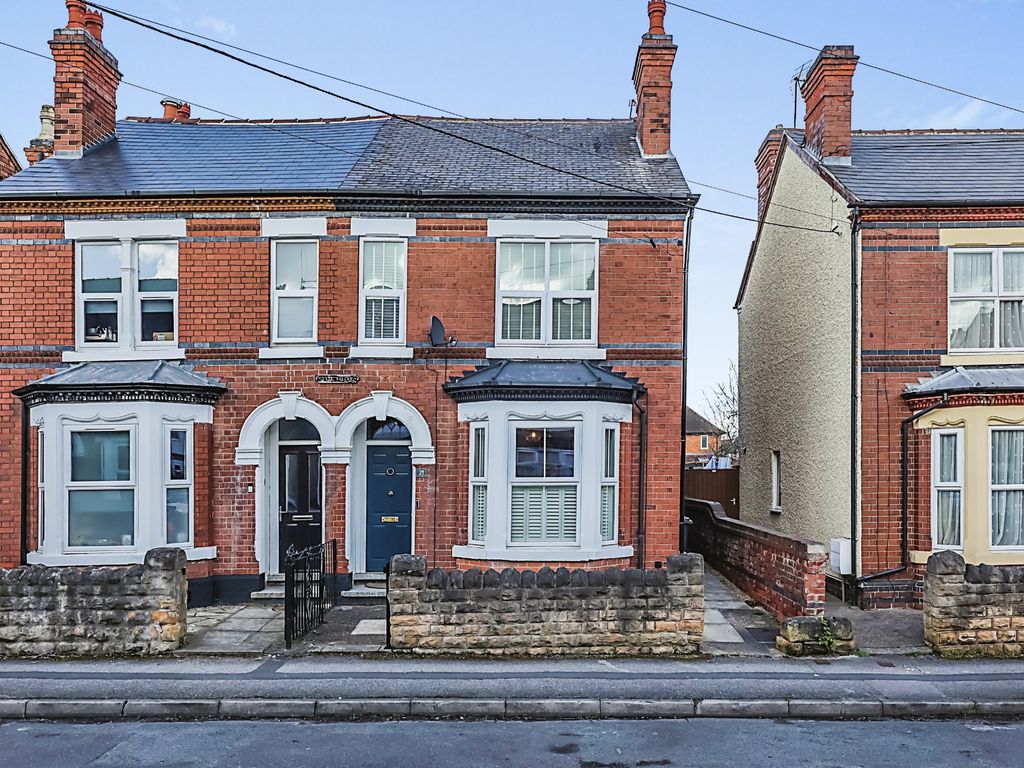 3 bed semidetached house for sale in Marlborough Road, Beeston