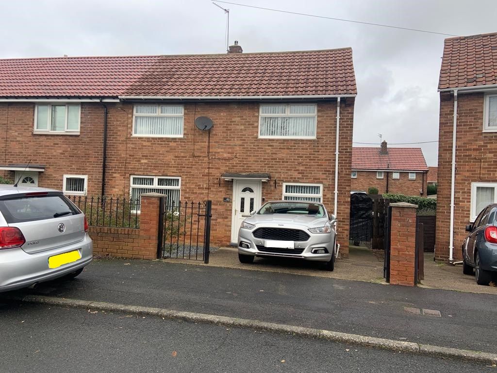 3 bed end terrace house for sale in Stoneleigh Avenue, Longbenton