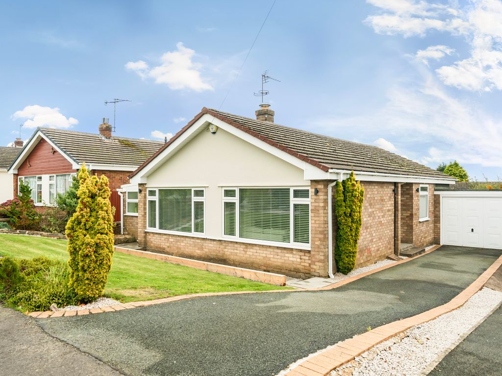 3 bed bungalow for sale in Hampton Rise, Oswestry SY11, £350,000 Zoopla