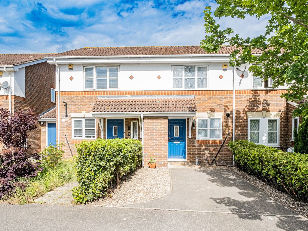 2 bed terraced house to rent in Tolgate Drive, Hayes UB4 Zoopla