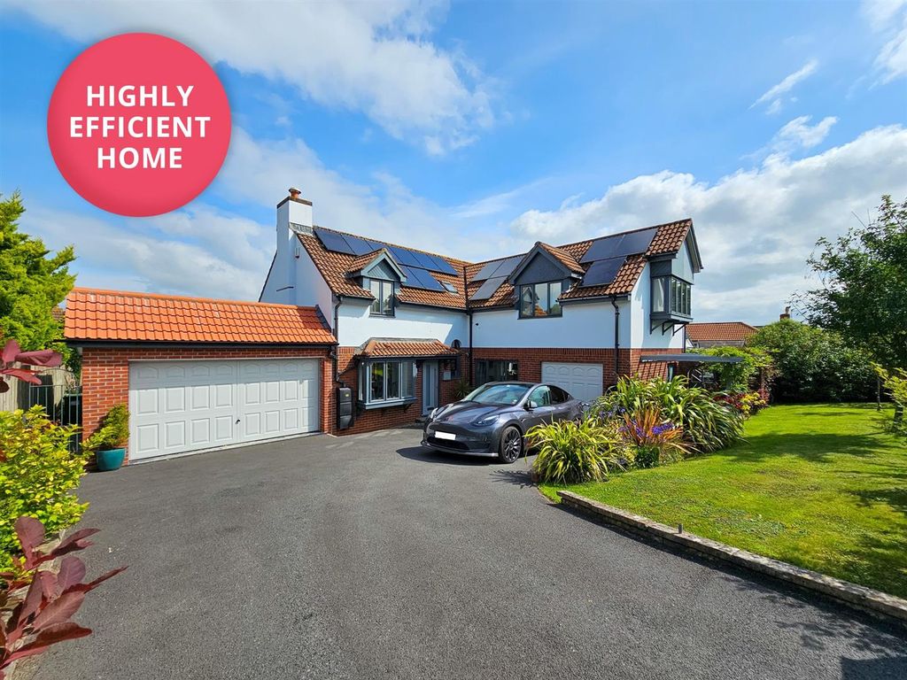 4 bed detached house for sale in Limers Lane, Northam, Bideford EX39, £