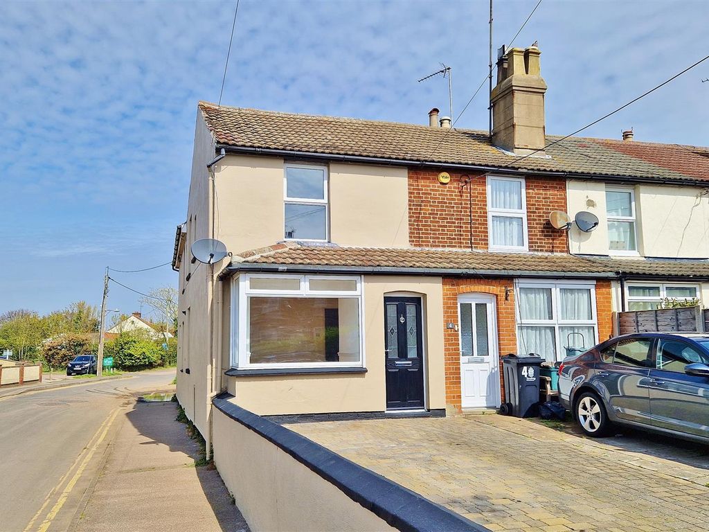 4 bed end terrace house for sale in Alfred Terrace, Walton On The Naze