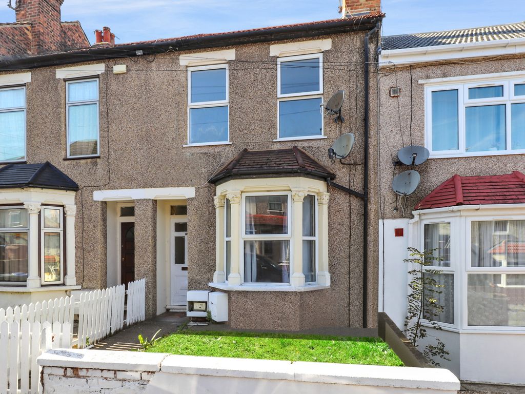 1 bed terraced house for sale in Coleman Road, Belvedere, Kent DA17, £