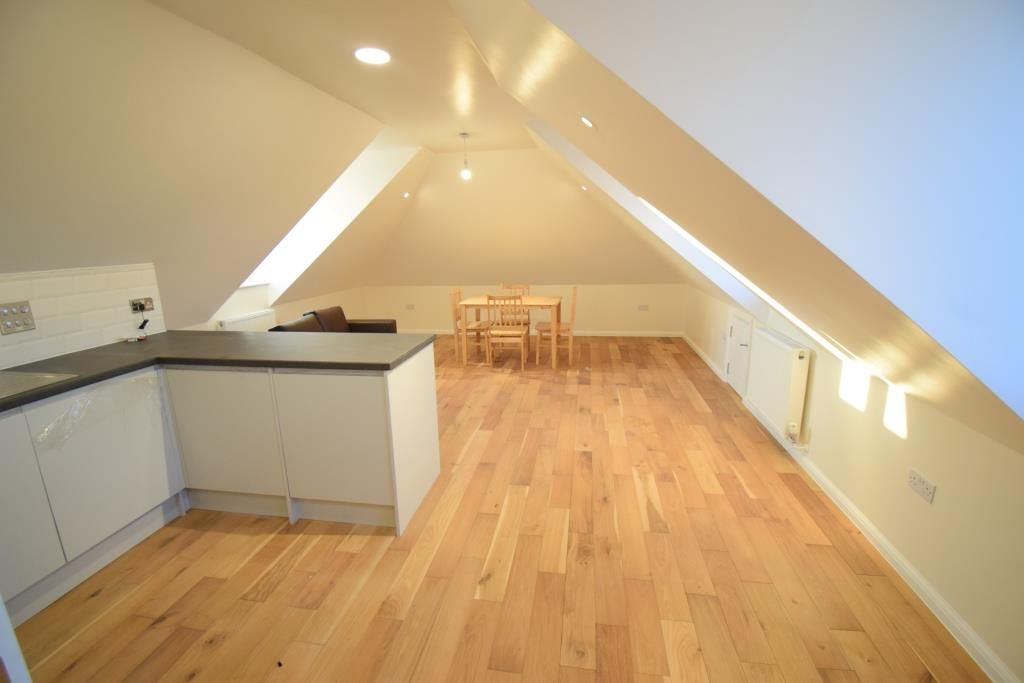 2 bed flat to rent in Old Park House, Old Park Road, Palmers Green