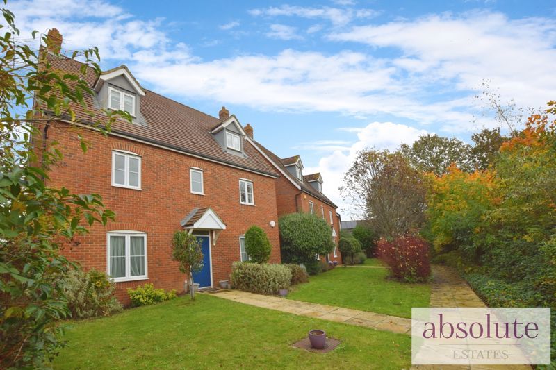 5 bed detached house to rent in Wadsworth Court, Elstow, Bedford MK42