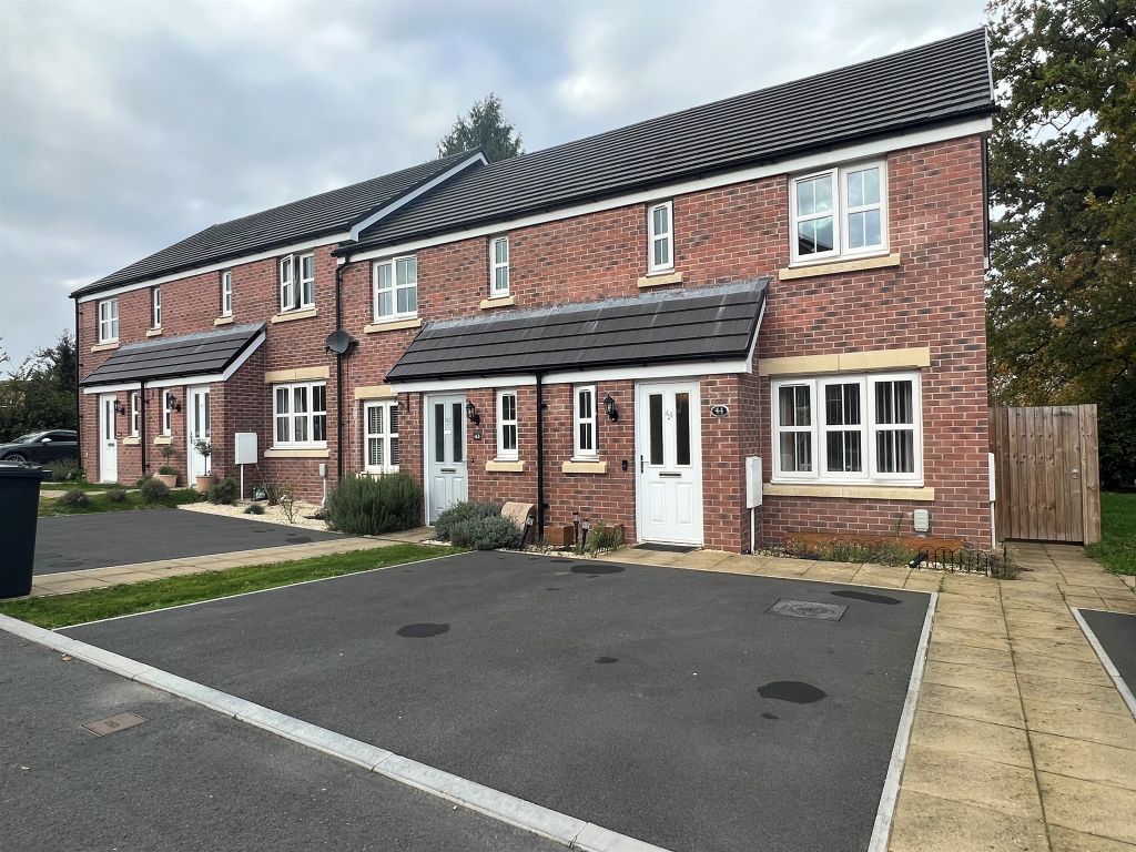 2 bed end terrace house for sale in Primrose Avenue, Clehonger