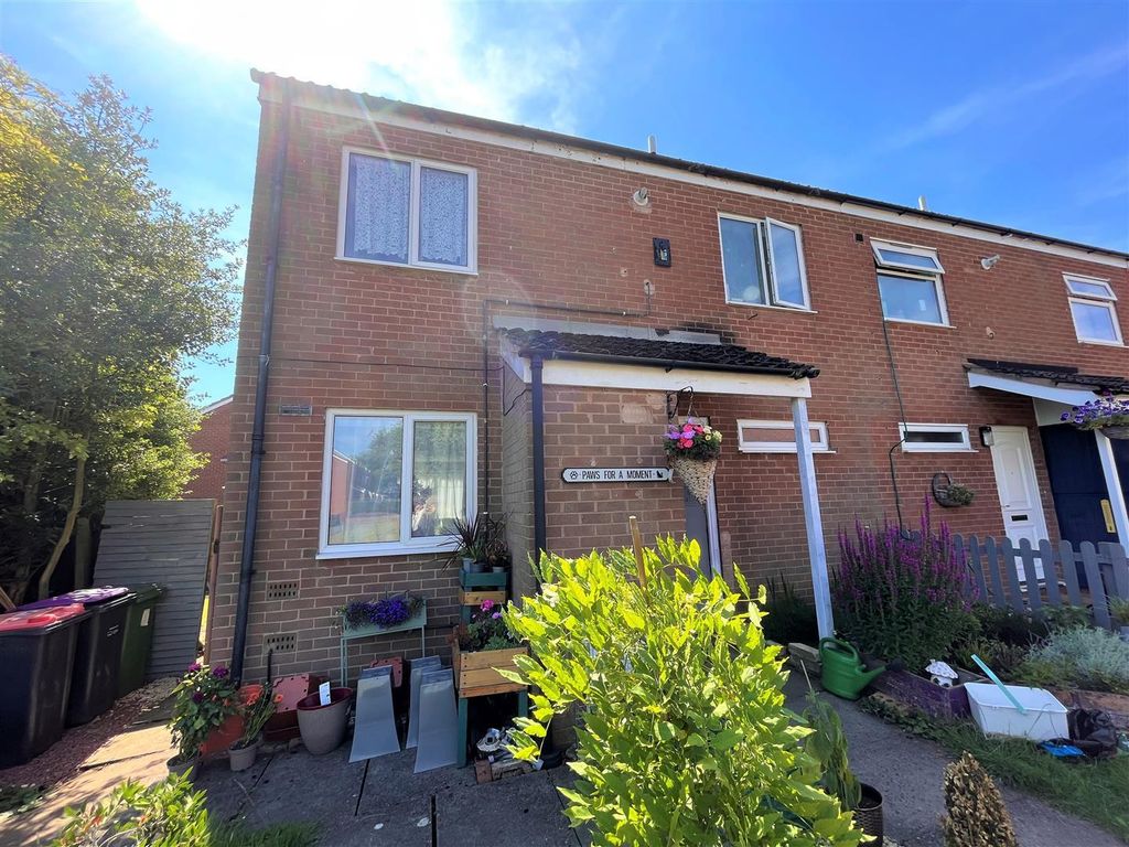 3 bed end terrace house for sale in Churncote, Stirchley, Telford TF3