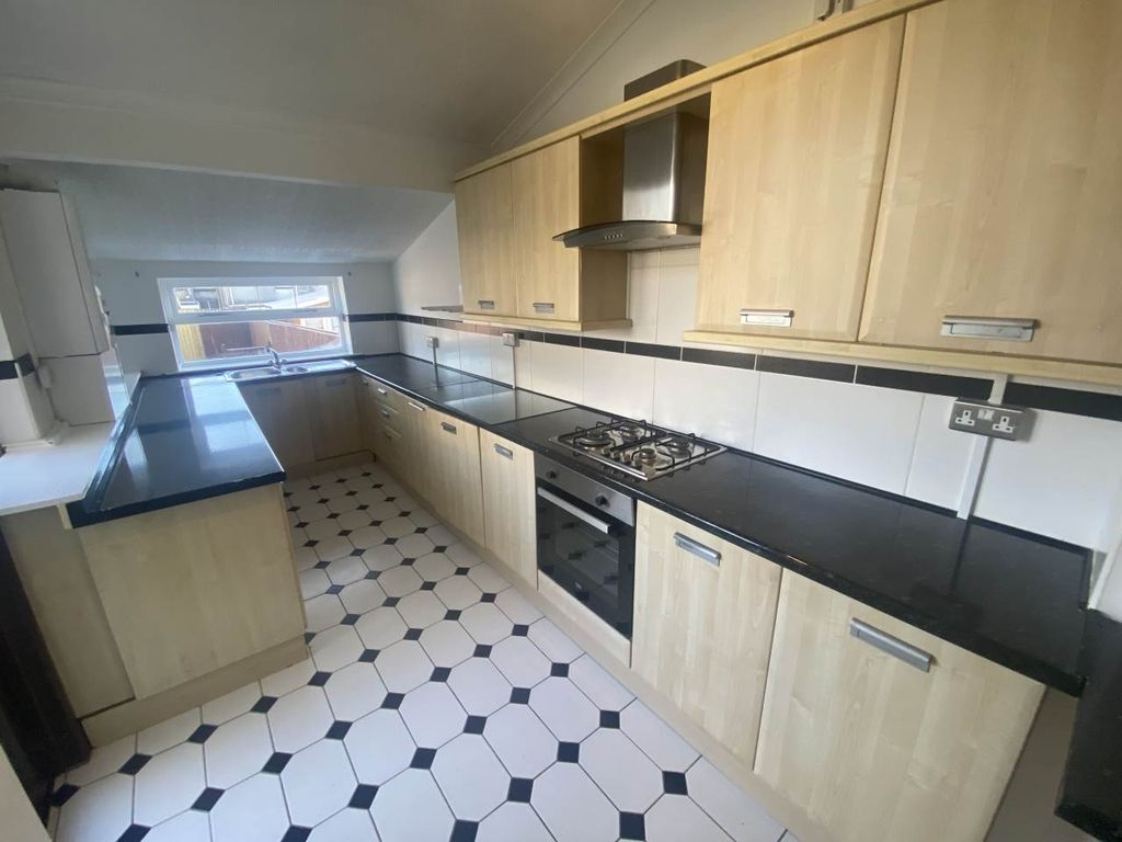 3 bed property to rent in Cecil Street, Manselton, Swansea SA5 Zoopla