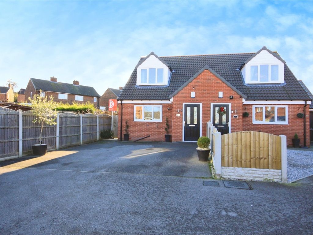 2 bed semidetached house for sale in March Flatts Court, Thrybergh