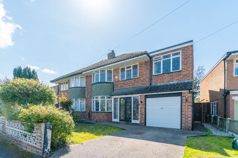 5 bed semidetached house for sale in Patterdale Crescent, Maghull