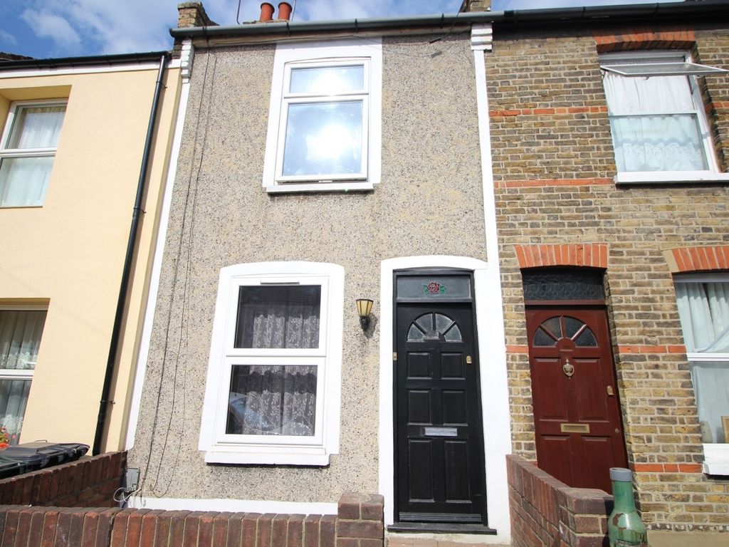 3 bed terraced house to rent in Howard Road, Dartford DA1 Zoopla