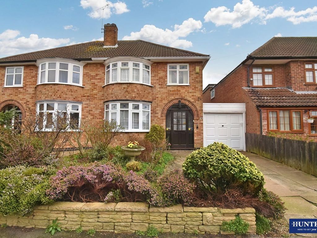 3 bed semidetached house for sale in Willow Park Drive, Wigston LE18