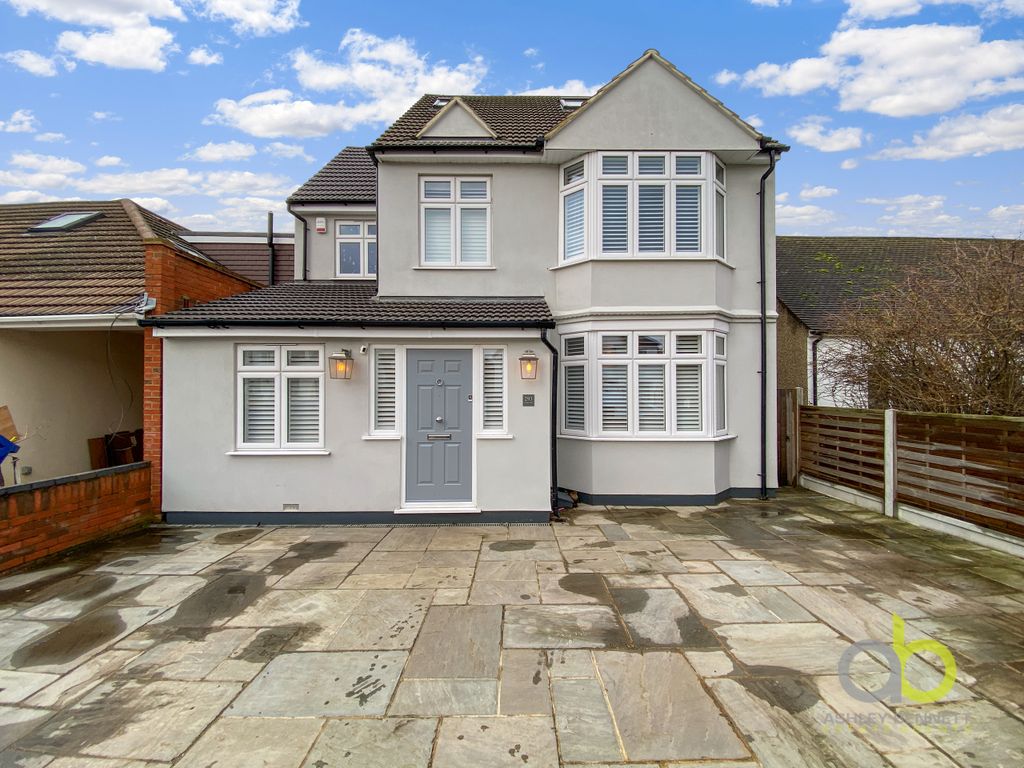 4 bed detached house for sale in Long Lane, Grays RM16 Zoopla