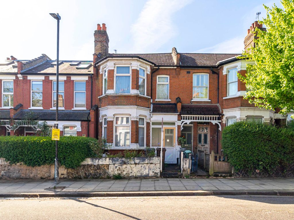 3 bed terraced house for sale in South View Road, London N8, £875,000