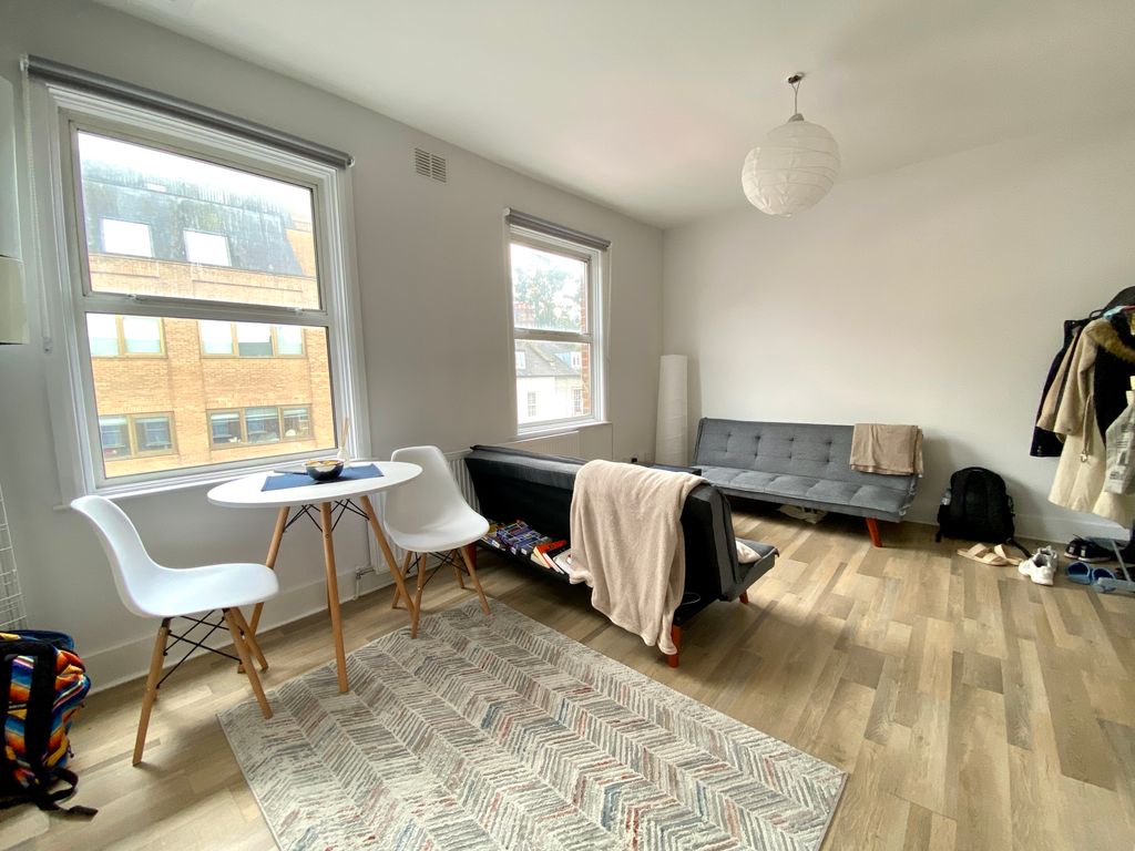 2 bed flat to rent in St Paul's Road, Islington N1, £2,500 pcm Zoopla